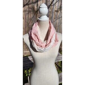 Infinity Scarf light pink with crochet edging BNWT